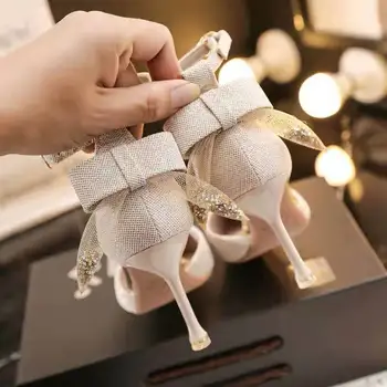 2022 Летни Дамски обувки Сребрист Цвят С Остри Чорапи на Удобни обувки на висок ток за Жени Sweet Wedding Gold